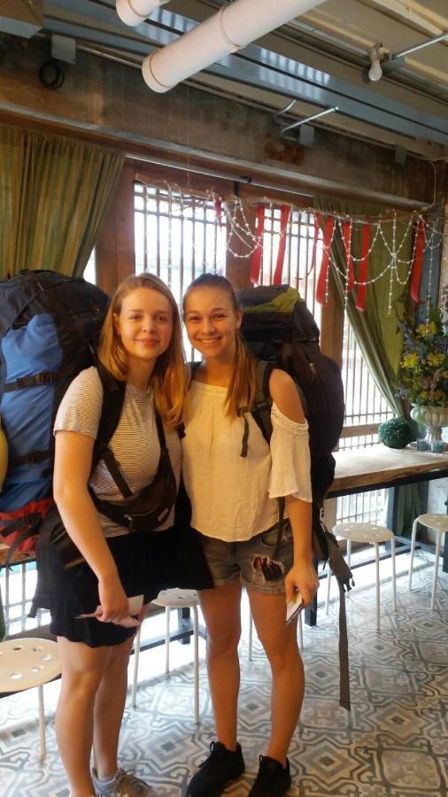 Nivas Siam Hostel Бангкок Экстерьер фото